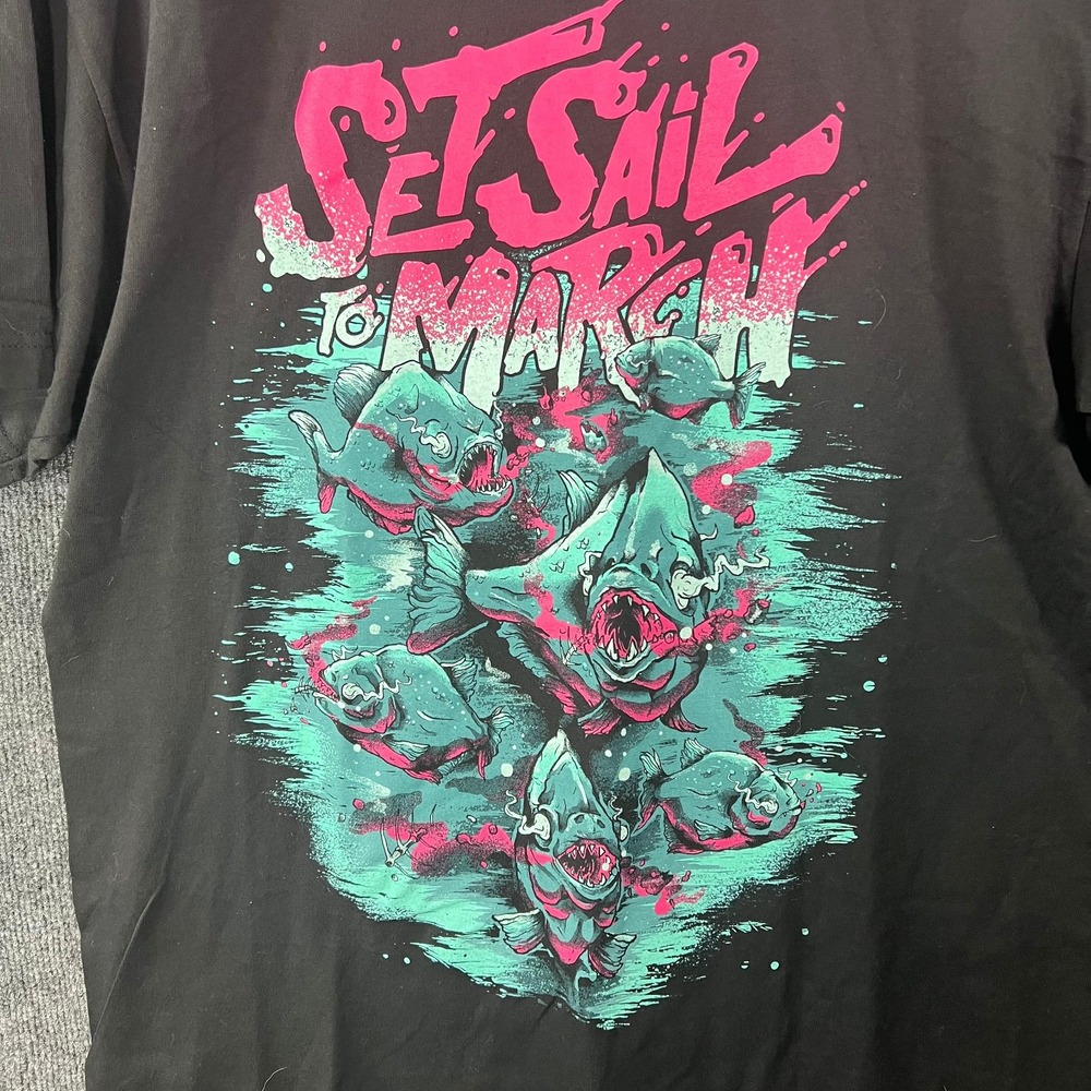 Set Sail To March Band Graphic T-Shirt Men's L Black Piranha Fish Rock